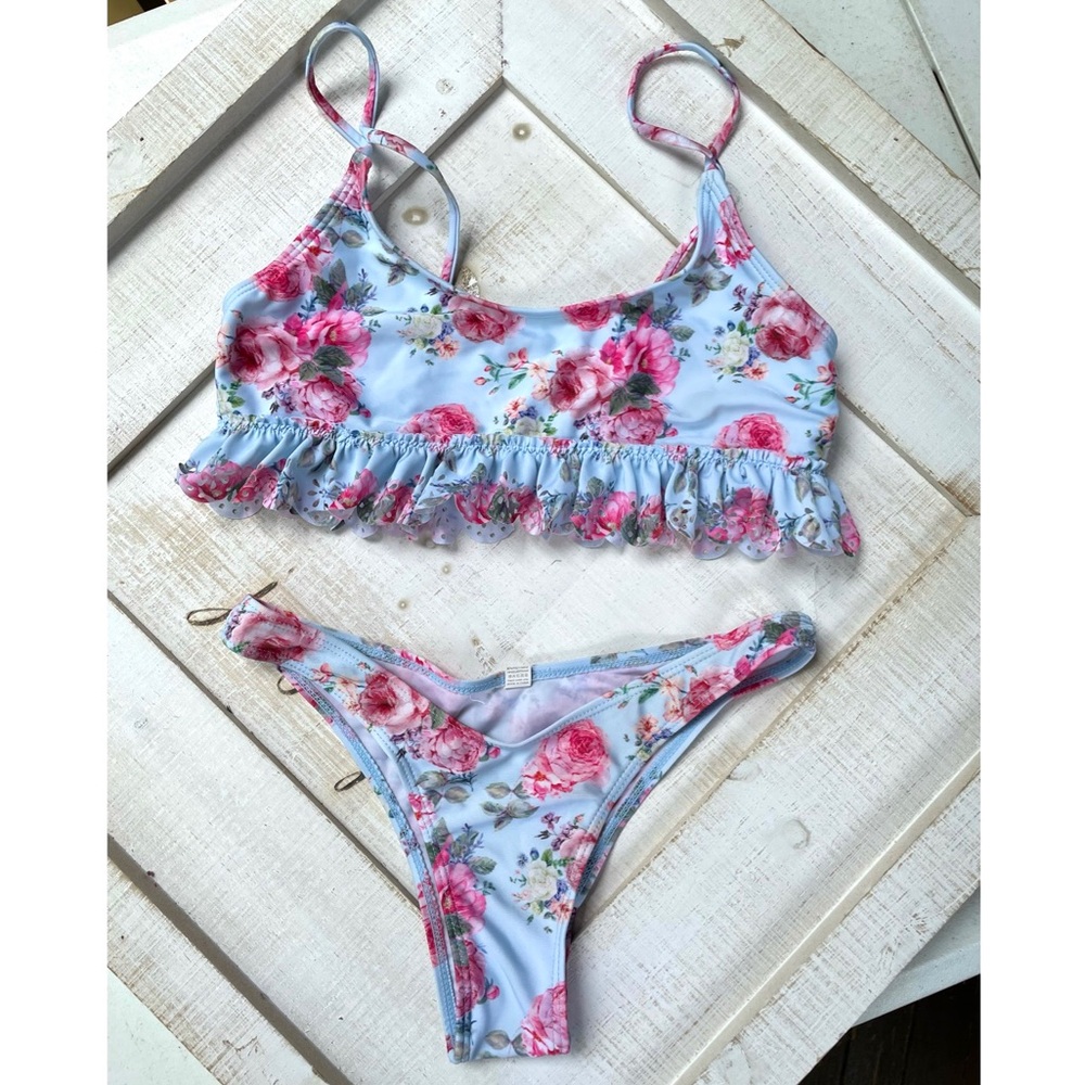 Blue Ruffle Floral Bikini Set - Picture 7 of 8
